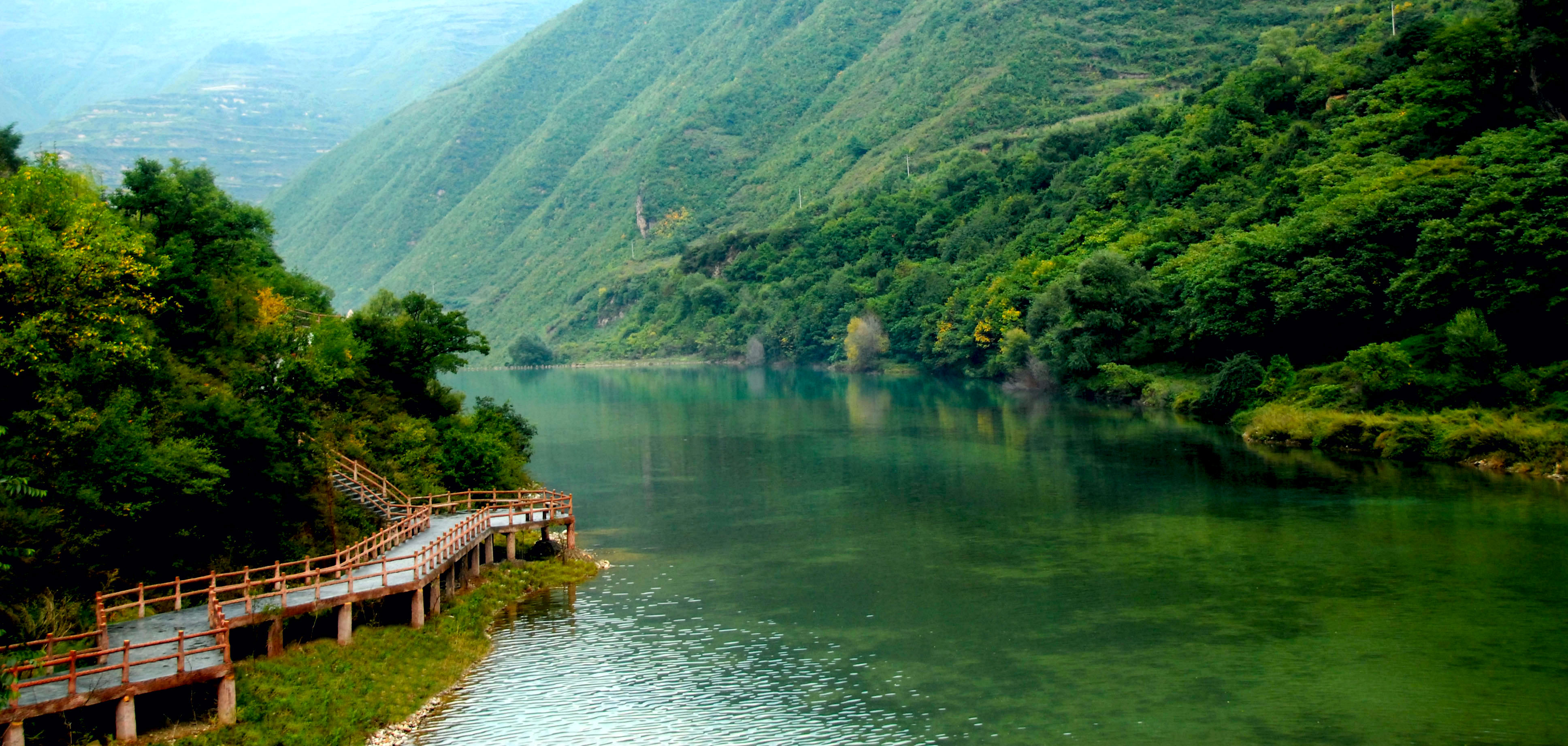 官珠沟—— 阴坪湖
