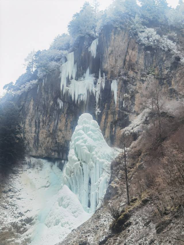 冬游官鹅沟