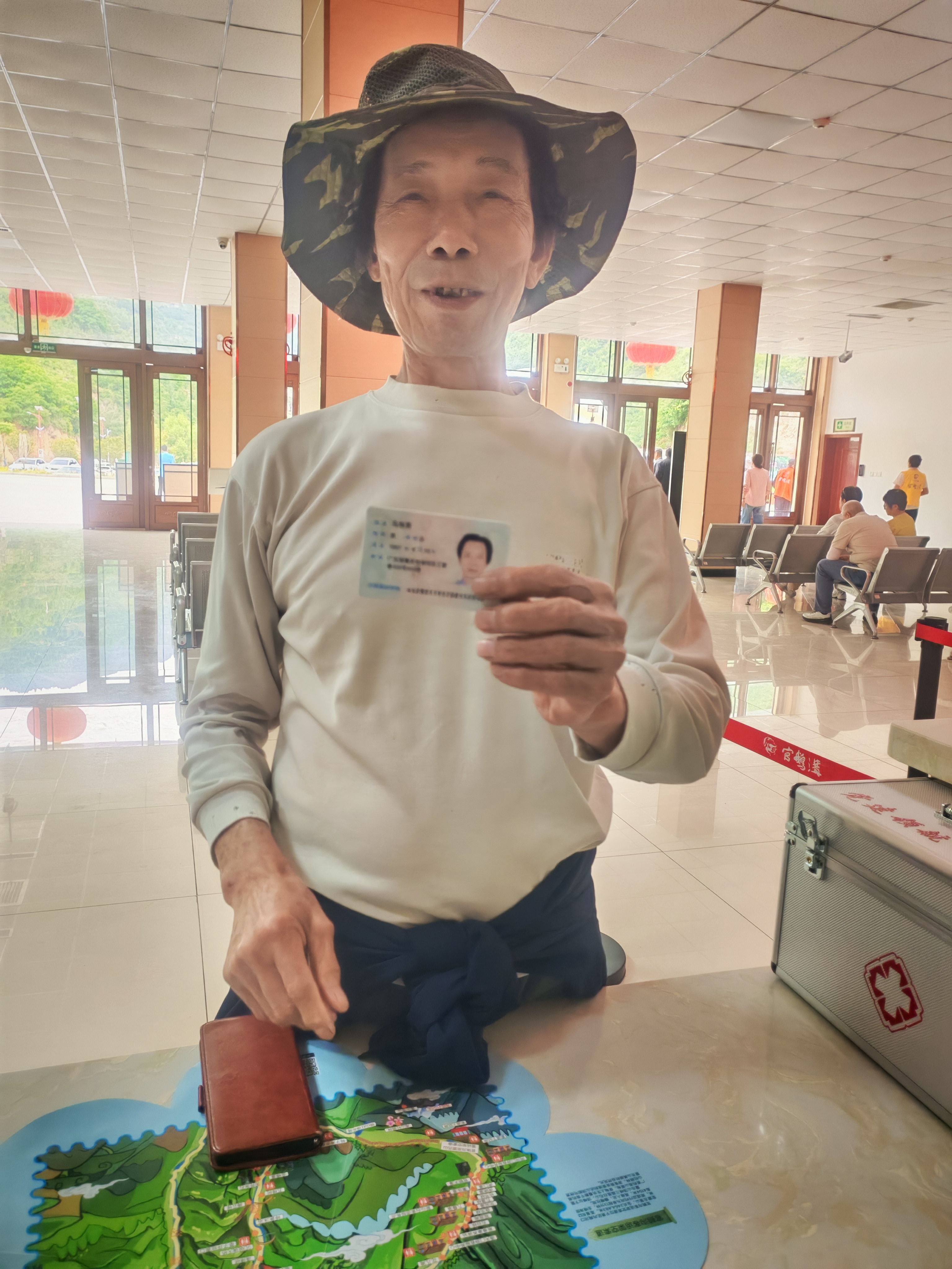 为鹅嫚沟景区工作人员点赞